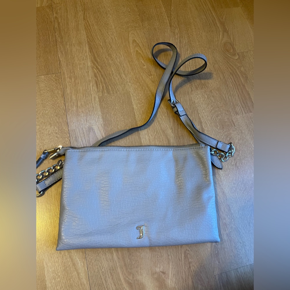 Small gray crossbody